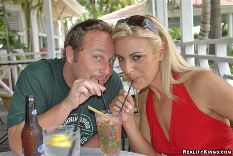 Sexy Hot Red Miniskirt Milf Gets Picked Up At Benihanas Then Her Pussy Rammed Ha Porn Pictures