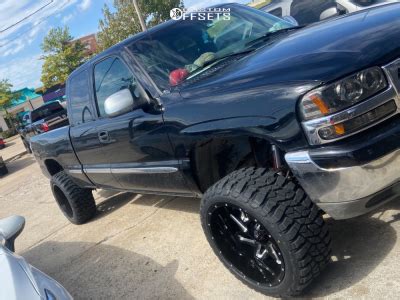 2001 GMC Sierra 1500 With 22x12 57 Vision Spyder And 33 12 5R22