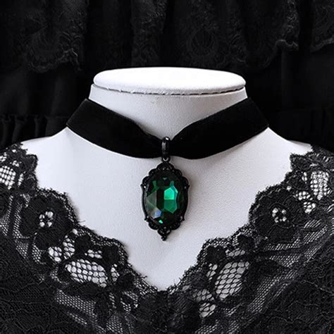 Gothic Venom Crystal Cameo Necklace For Women Fashion Witch Jewelry