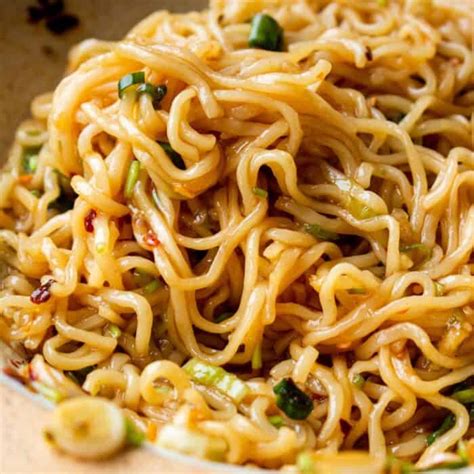 The Best Spicy Chili Oil Ramen Noodles Beat The Budget