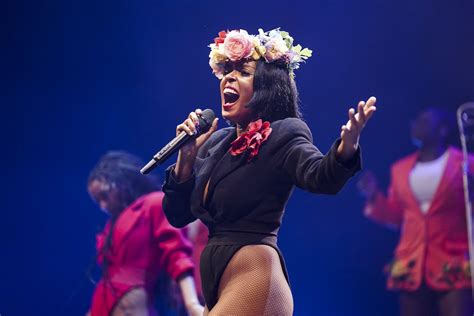 Janelle Monáe La Seine Musicale Boulogne Billancourt 2024 Soul Bag