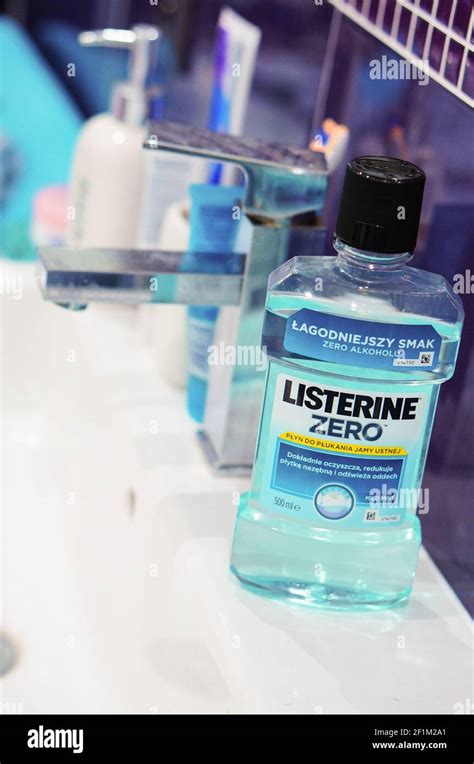 Listerine Zero Hi Res Stock Photography And Images Alamy