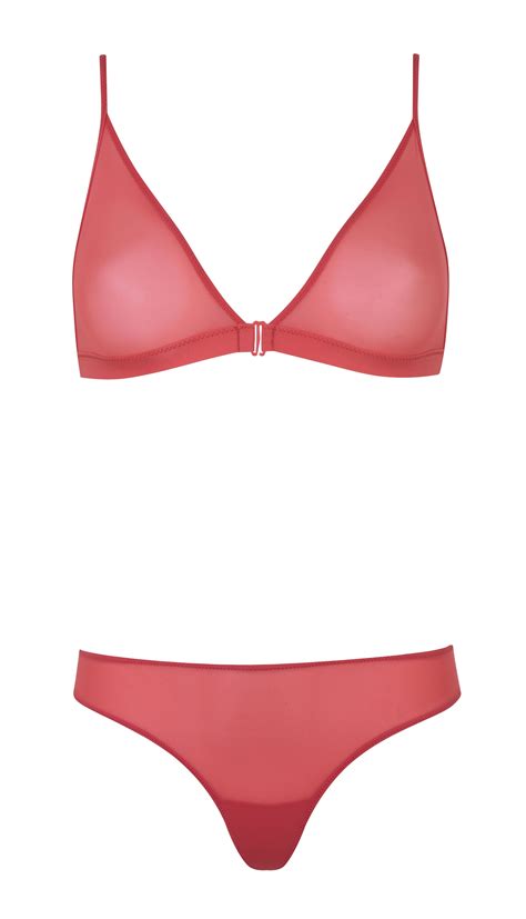 Embrace The Valentine s Day Cliché With These Red Lingerie Sets Oye