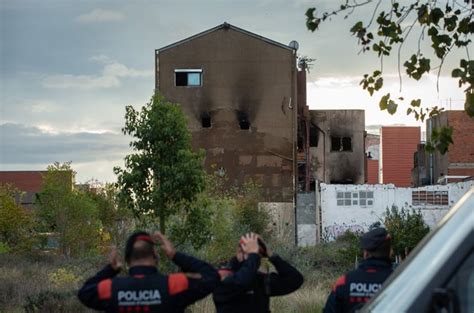 Pożar bloku w Hiszpanii Dwie osoby nie żyją kilkanaście jest rannych