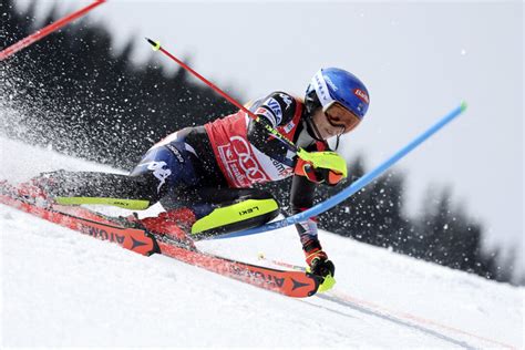 Shiffrin Caps Injury Marred Ski Season With Record Extending Th Win