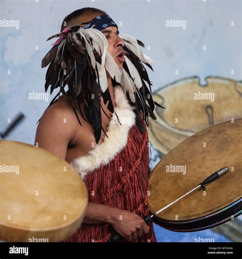 First Nations British Columbia Drum Hi Res Stock Photography And Images