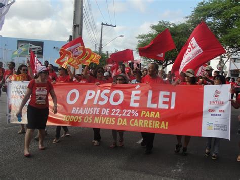 Professores De Canind Paralisam As Atividades Sintese