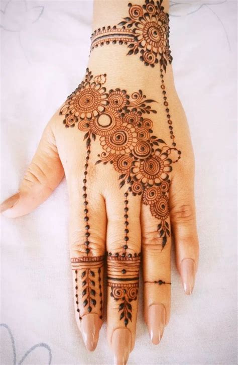 Pin By Fatima Rahman On Henna Designs In 2022 Henna Designs Mehndi