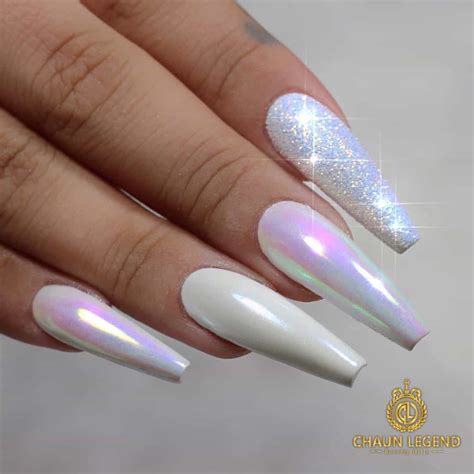 32 Extraordinary White Acrylic Nail Designs To Finish Your Trendy Look