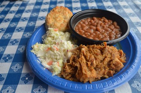 The Best BBQ In South Carolina - South Carolina FYI