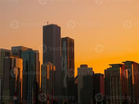 Chicago Skyline at Sunset 750190 Stock Photo at Vecteezy