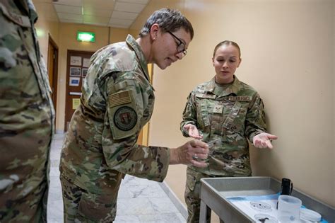 DVIDS Images ACC Command Surgeon Visits AASAB Image 3 Of 10