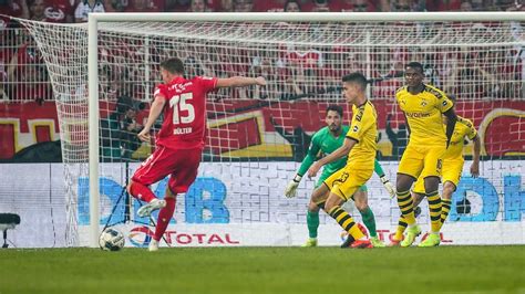 Manuel Akanji BVB Verteidiger hinkt den eigenen Ansprüchen hinterher