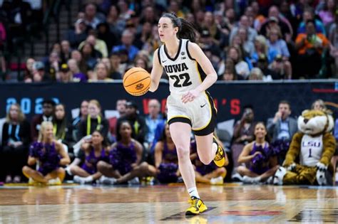 Iowas Caitlin Clark Wins 2023 AAU James E Sullivan Award Why She