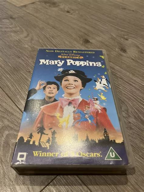 WALT DISNEY CLASSICS Mary Poppins Julie Andrews PAL VHS RARE BRAND