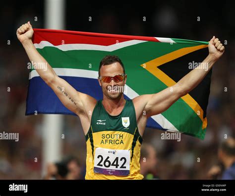 South Africa S Oscar Pistorius Celebrates Winning Gold In A New