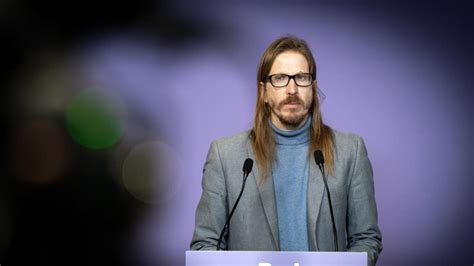 Podemos achaca su debacle en Galicia a una campaña con pocos recursos