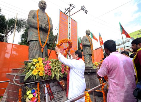 Pm Modi Pays Tribute To Jana Sangh Founder Syama Prasad Mookerjee On Occasion Of His Birth