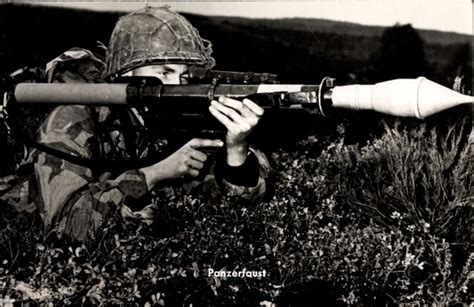 Ansichtskarte Postkarte Bundeswehr Panzerfaust Soldat Akpool De