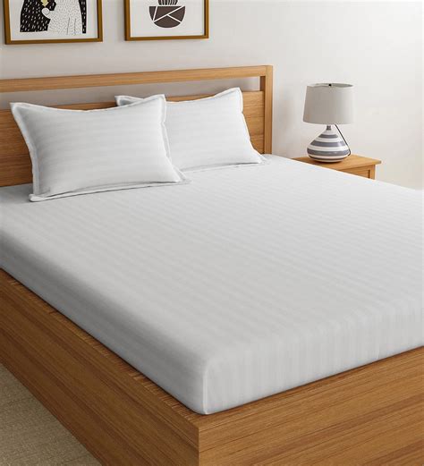 Buy White Solid Tc Cotton Double Bedsheet With Pillow Covers By