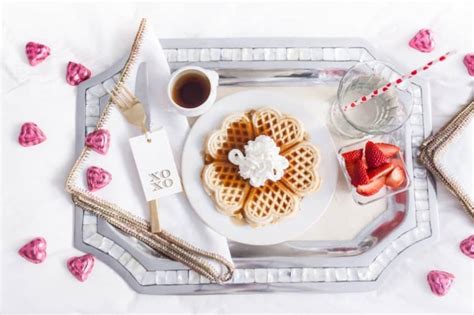 18 Delightful Breakfasts on Trays to Make You Feel Like a Duchess | The ...