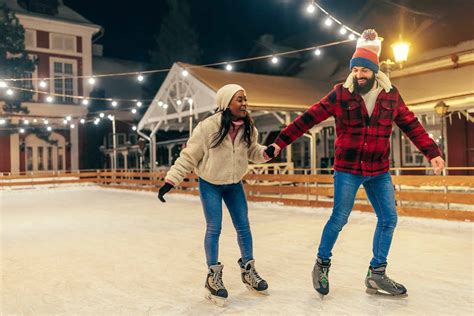 Descubra las 6 pistas de patinaje sobre hielo más grandes de Virginia