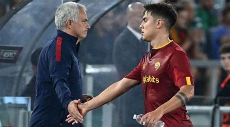 Un detalle en su contrato haría que Paulo Dybala traicione a Mourinho y