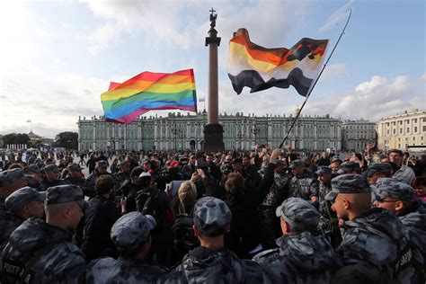 Rússia propõe estender proibição de propaganda gay Mundo Folha