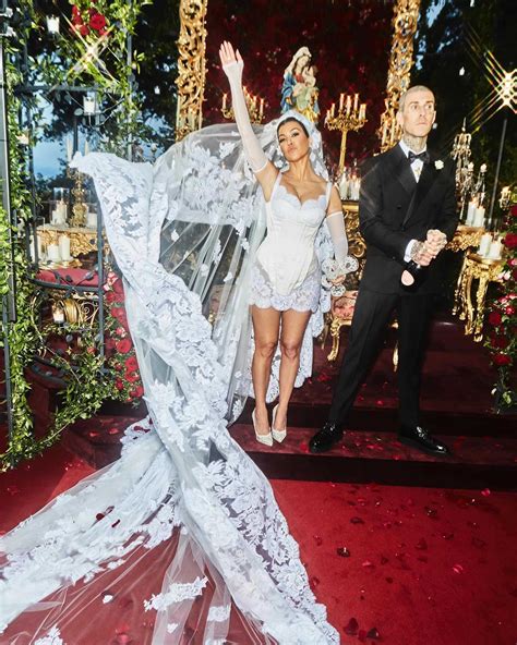 Revisiting Kourtney Kardashian And Travis Barkers Lavish Italian Wedding