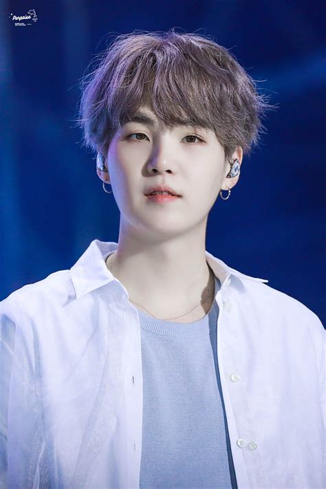 Pin De Em Suga Bts Suga Suga Bts Yoongi Foto Suga