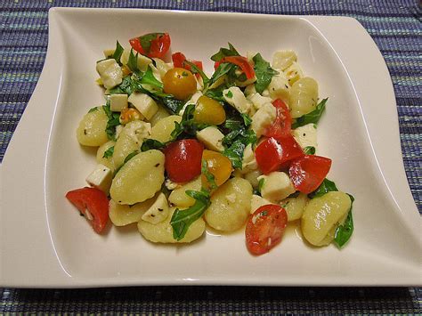 Gnocchi Salat Mit Rucola Und Tomaten Von Jaydee Chefkoch