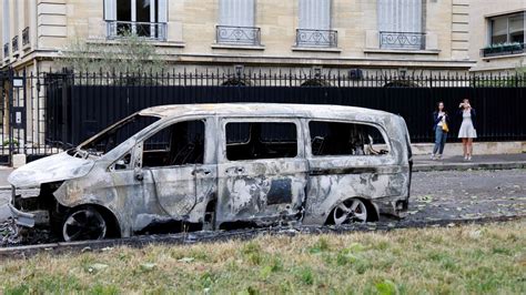 Cuarta Noche De Disturbios En Francia Tras La Muerte De Un Joven A