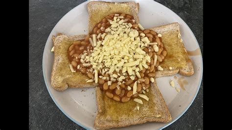 How To Make Beans On Toast Serves One Youtube