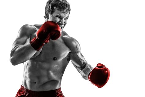 Boxeador De Media Longitud Que Practica Gancho Izquierdo En Guantes