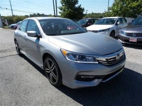 Photo Image Gallery & Touchup Paint: Honda Accord in Lunar Silver ...