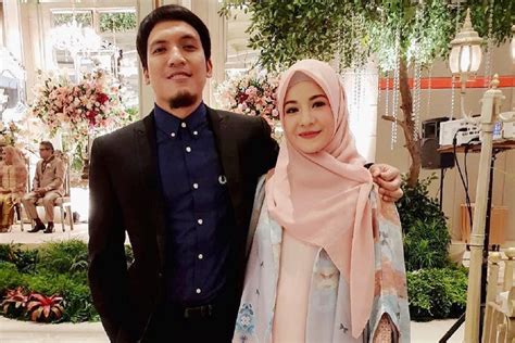 Natasha Rizky Diceraikan Desta Begini Tanggapan Sahabat Artis