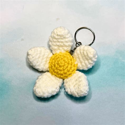 Easy No-Sew Flower Keychain Crochet Pattern - Wonder Crochet