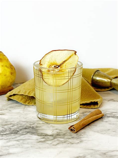 Spiced Pear Cocktail The Best Fall Cocktail Recipe With 5 Simple Ingredients Girl And Tonic