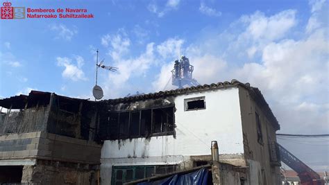 Un Incendio Calcina Una Vivienda En Cortes