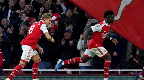 Bukayo Saka The Hero As Arsenal Take Top Spot With Thrilling Liverpool