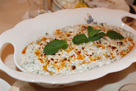 Yoğurtlu Bulgur Salatası Tarifi Salata Tarifleri Nefis Yemek Tarifleri