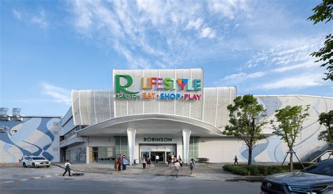 robinson lifestyle       stores design
