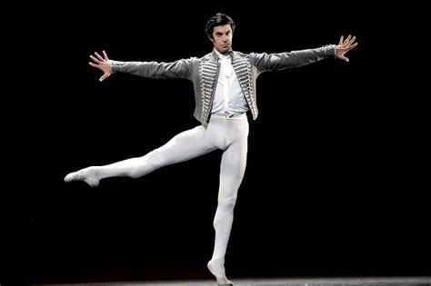 Nikolay Tsiskaridze, Bolshoi Ballet | Male ballet dancers, Dancer ...