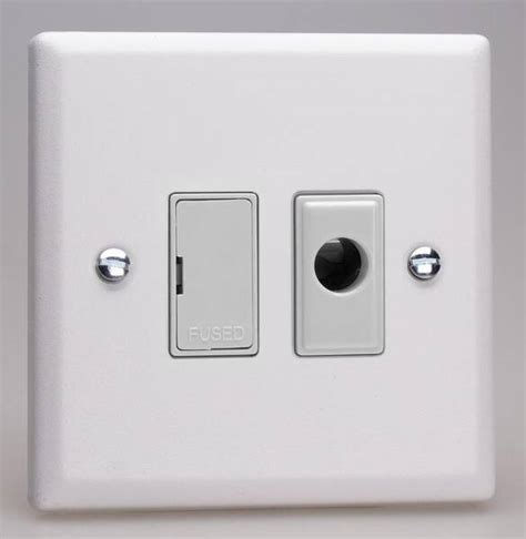 13A Unswitched Fused Spur Flex Outlet Chalk White Varilight