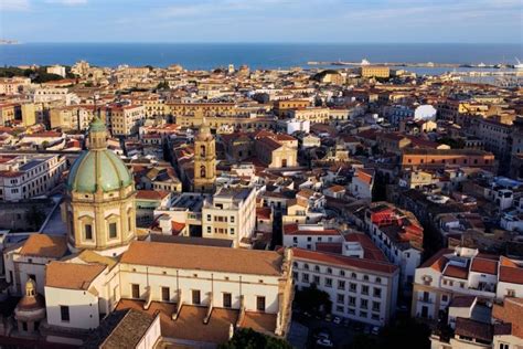 Palermo Walking Tour Of Historic Markets And Monuments Getyourguide