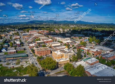 Hendersonville North Carolina Photos and Images | Shutterstock