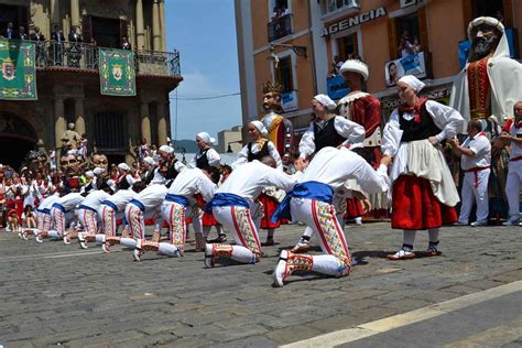 Cómo ven los extranjeros nuestras tradiciones y costumbres - Fiestas y ...