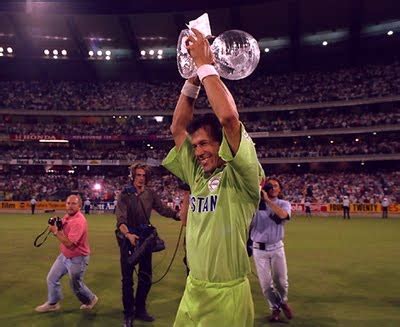 IMRAN KHAN: IMRAN KHAN CRICKETER