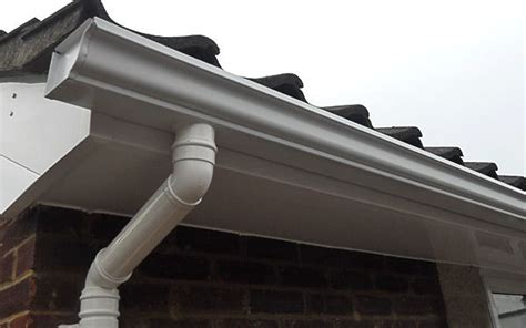 Seamless Guttering In Bedfordshire Aluminium Rainwater Goods