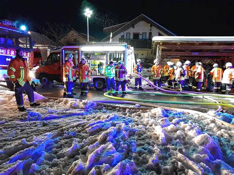 Wohnhaus Brennt Nachbar Retten Bewohner Und Dessen Mutter S Dkurier